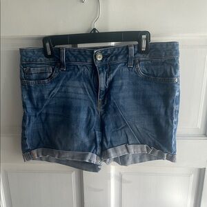 Tommy Hilfiger Blue Jean Shorts Medium Wash Cuffed Hem